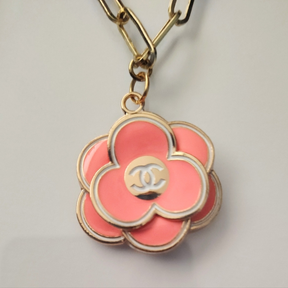 CHANEL Pink Camelia Flower Zipper Pull Pendant/18k Gold Plated Chain - Picture 2 of 4
